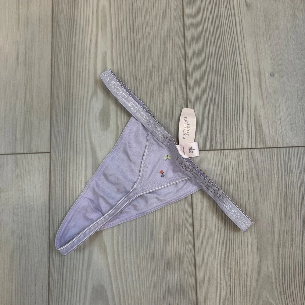 Vintage Victorias Secret V-String Thong Lavender Floral‎ Cotton Panty 1821 S NWT